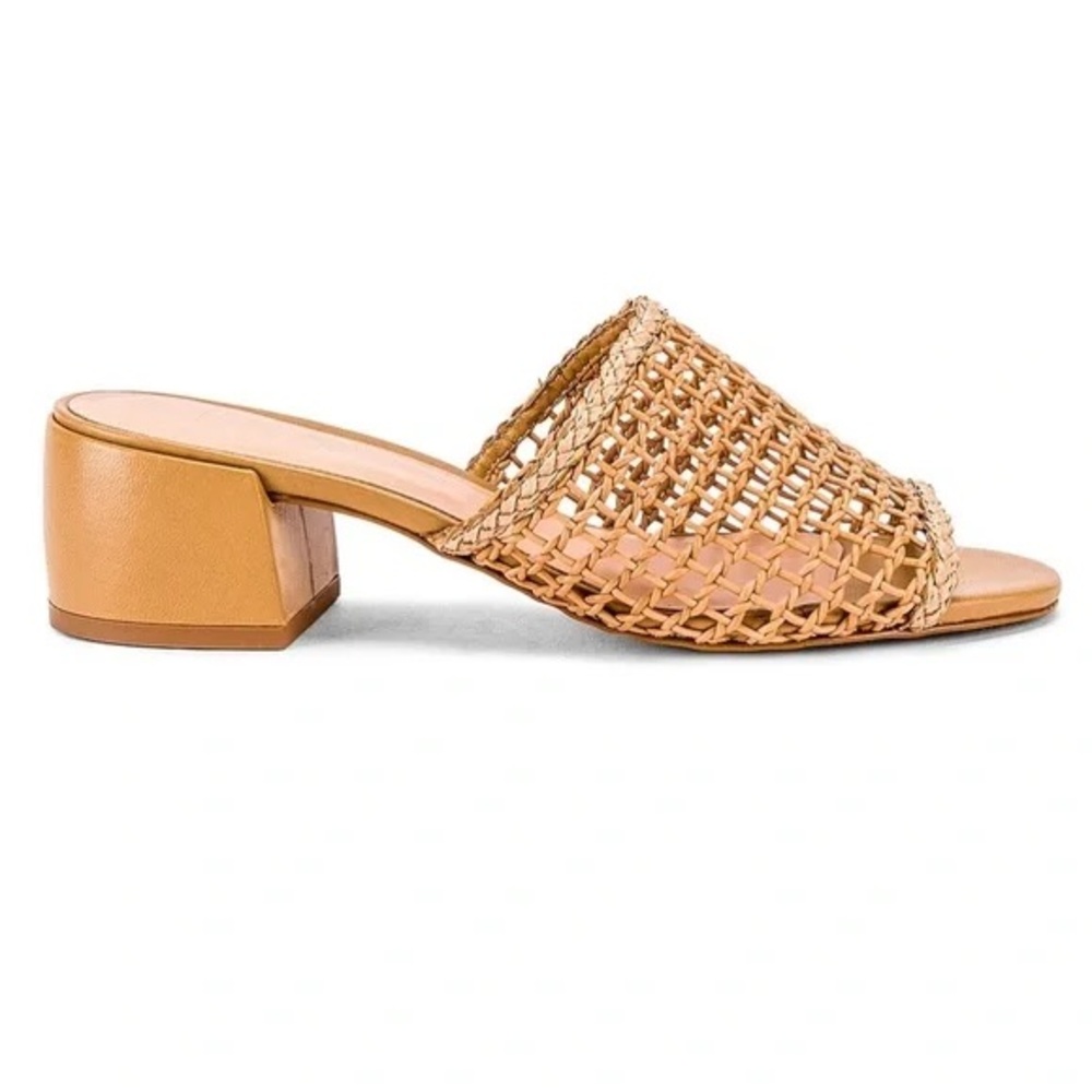RAYE lou heel nude